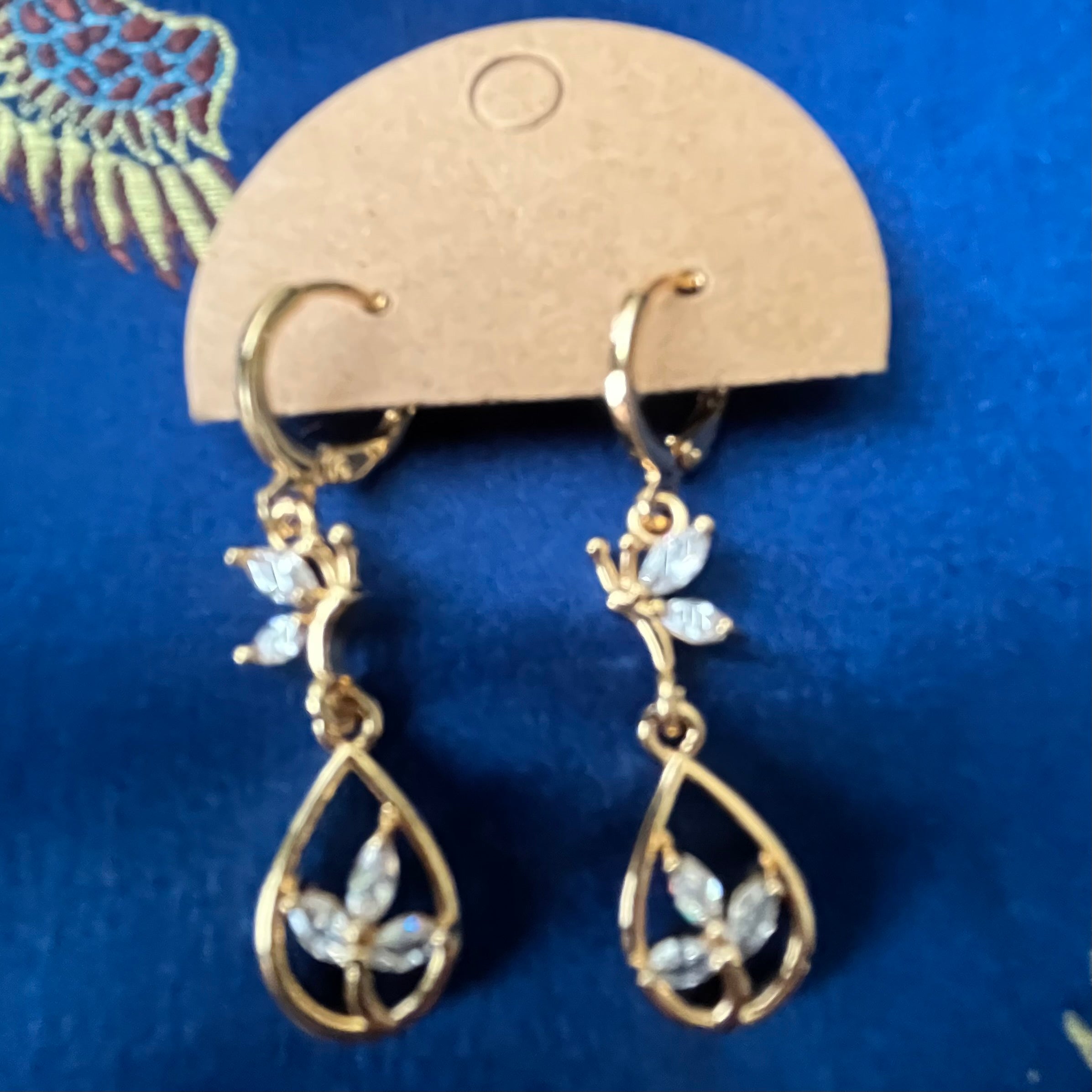 Lovely Lever-backs #105