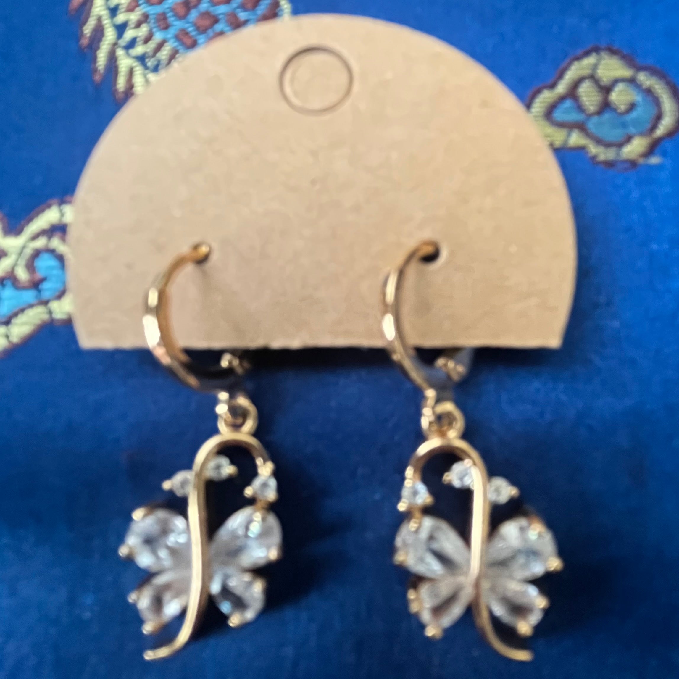 Lovely Lever-backs #120