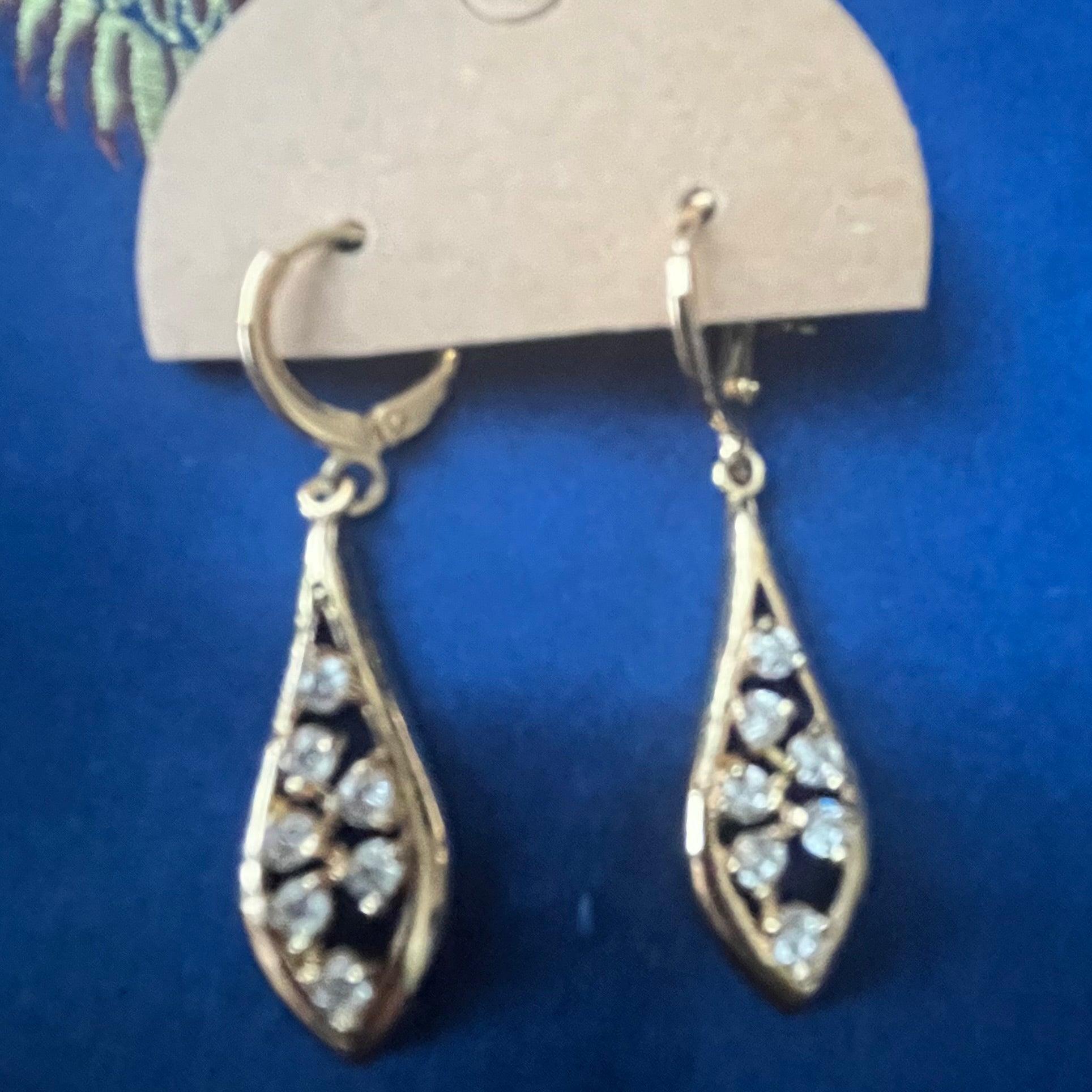 Lovely Lever-backs #141