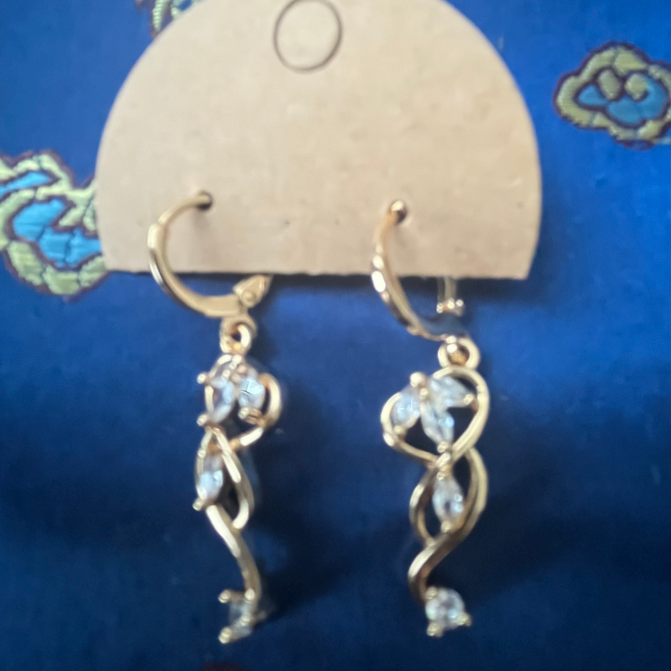 Lovely Lever-backs #144