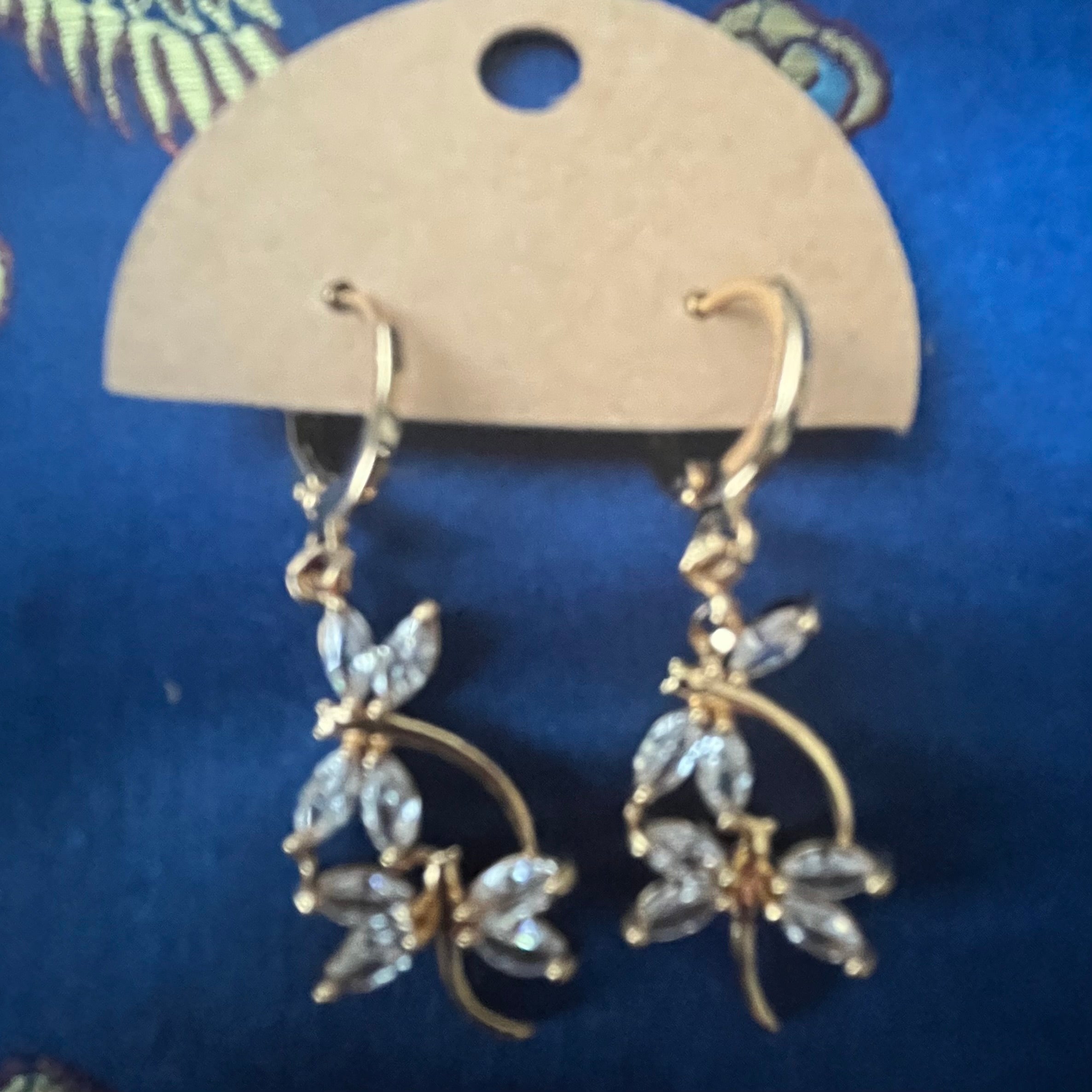 Lovely Lever-backs #148