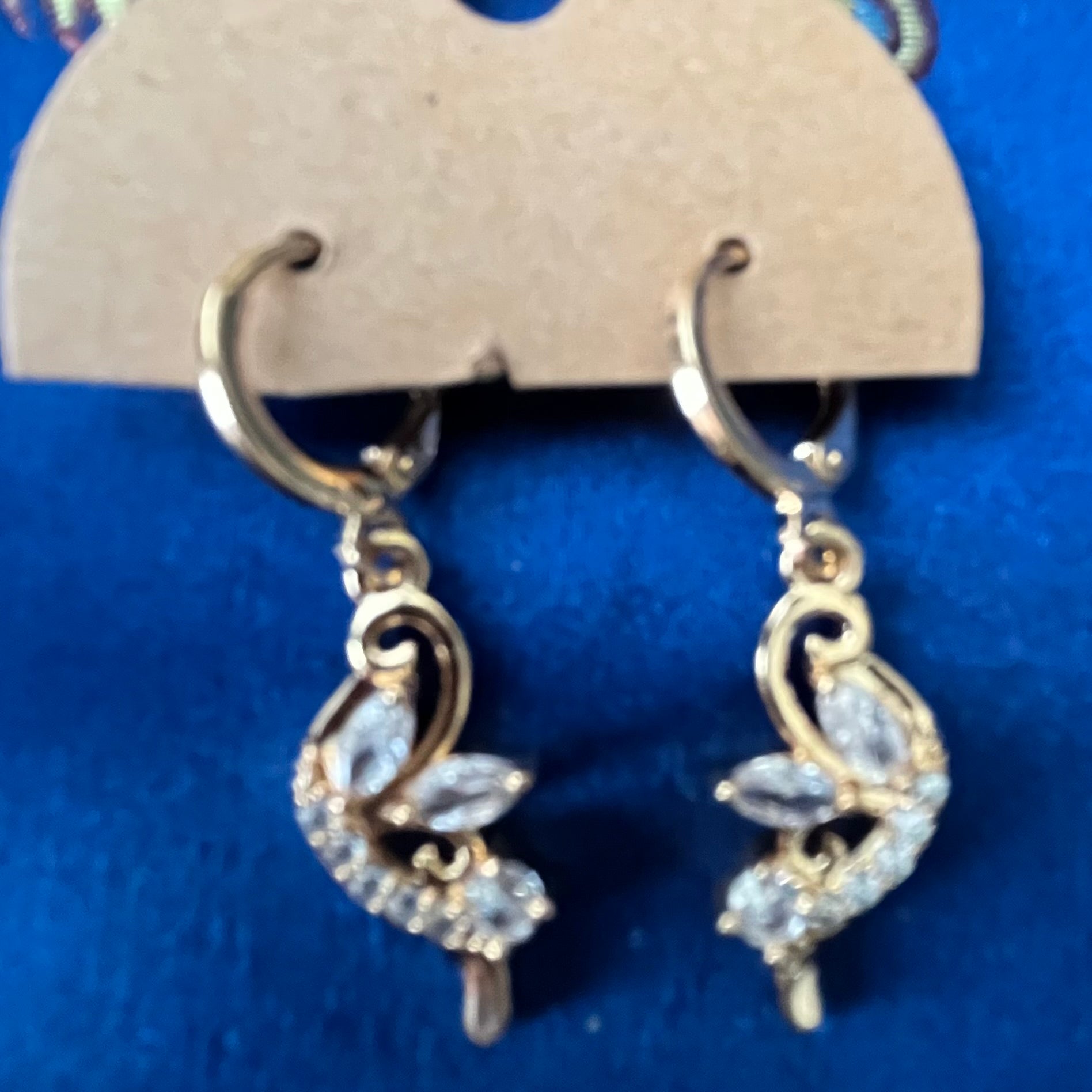 Lovely Lever-backs #181