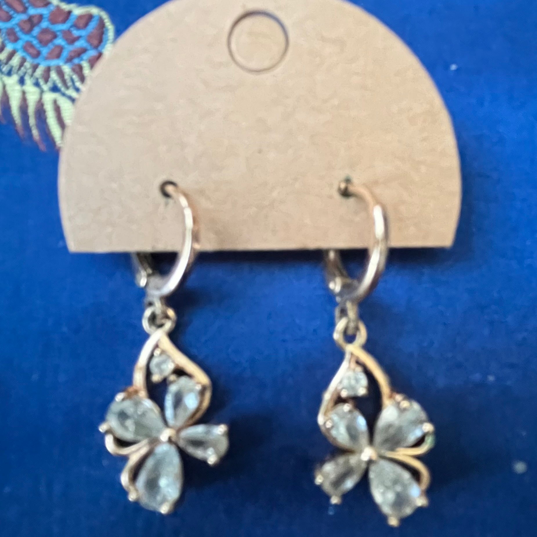 Lovely Lever-backs #187