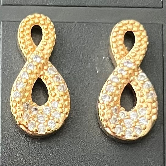 Stylish Studs #320