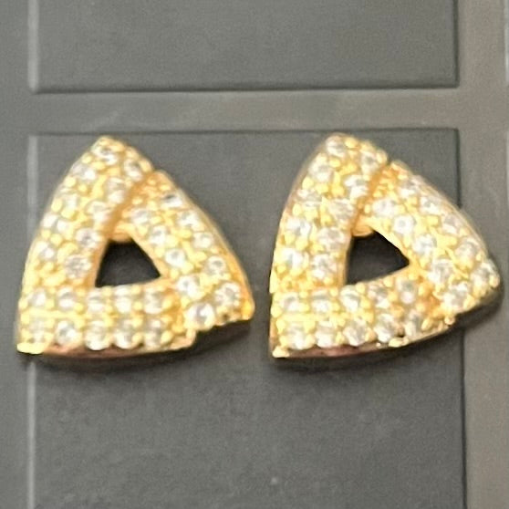 Stylish Studs #327