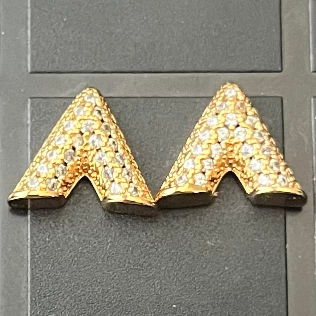 Stylish Studs #328