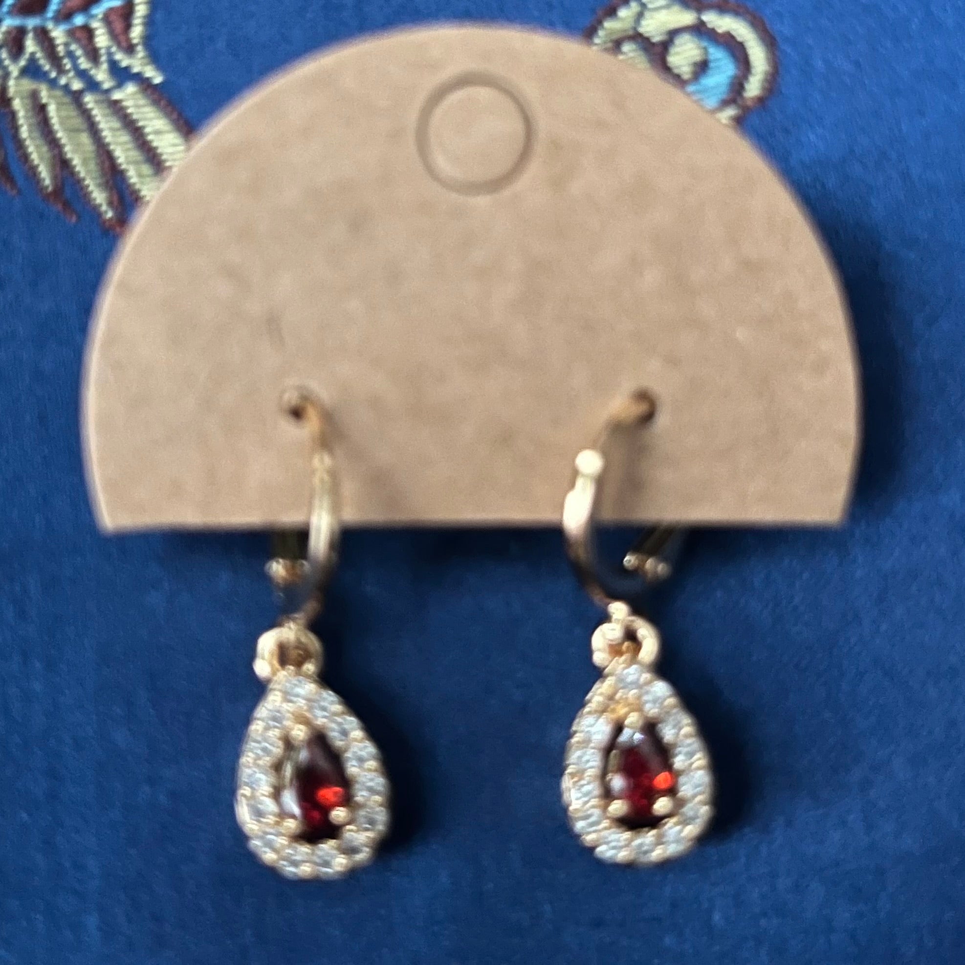 Lovely Lever-backs #004